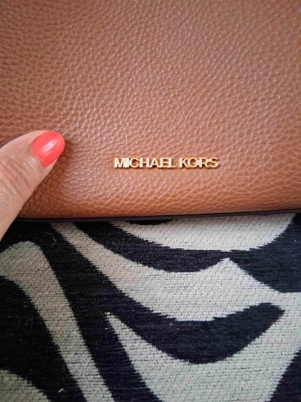 Michael Kors Women's Brown Leather Shoulder Bag - Picture 6 of 6